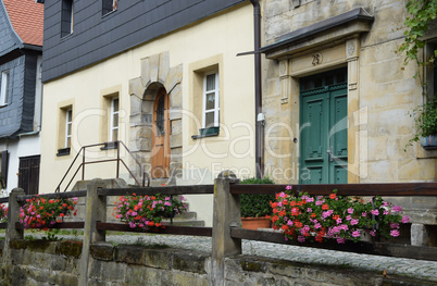 Häuser mit Blumen in Thurnau