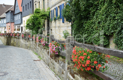 Häuser mit Blumen in Thurnau