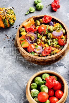 Baked vegetable salad