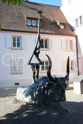 Europa und Stier am Münster in Breisach