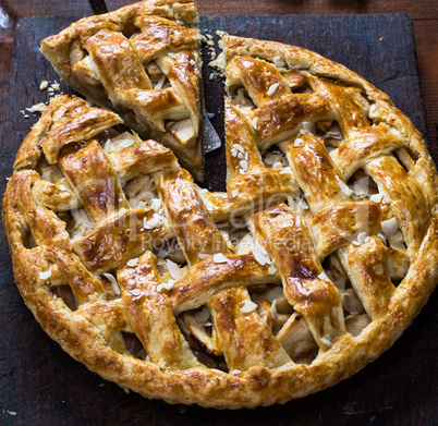 baked whole round apple pie