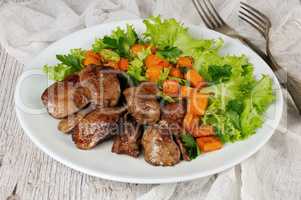 Chicken liver with vegetables
