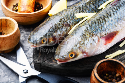 Whole raw spiced fish