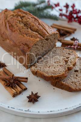 Weihnachtliches Bananenbrot