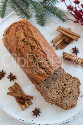 Weihnachtliches Bananenbrot