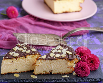 pieces of cheesecake with chocolate