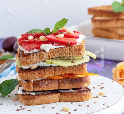 French toast with cottage cheese, strawberries, kiwi and blueber