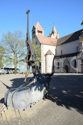 Europa und Stier am Breisacher Münster