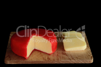 Wheel of Gouda Cheese and slices