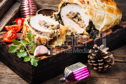 Meat, baked in puff pastry