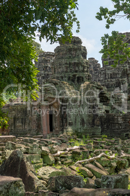 Banteay Kdei rear entrance framed by trees