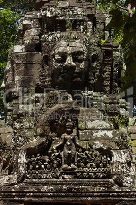 Face of Buddha on Ta Som pediment