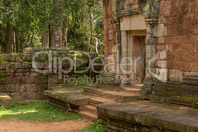 Steps to entrance to stone forest temple