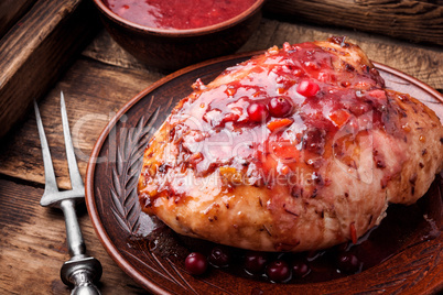 Chicken breasts with cranberry sauce