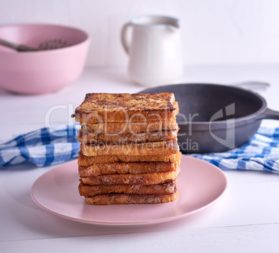 fried square pieces of wheat flour bread