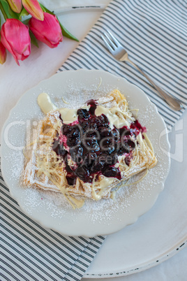 Waffeln mit Beeren