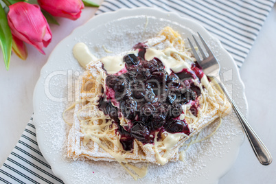 Waffeln mit Beeren