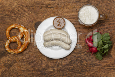 bayerische Weißwurst mit Brezel