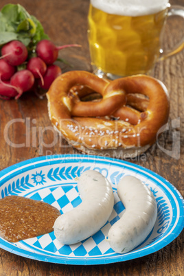 bayerische Weißwurst mit Brezel