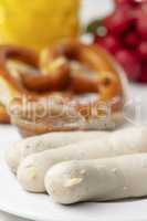 bayerische Weißwurst mit Brezel