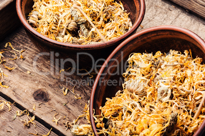 Dried calendula flowers