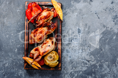 Whole grill quails