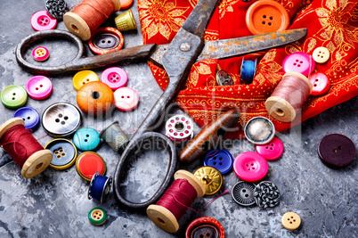 Sewing threads and accessories