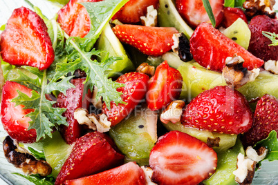 Summer vegan strawberry salad