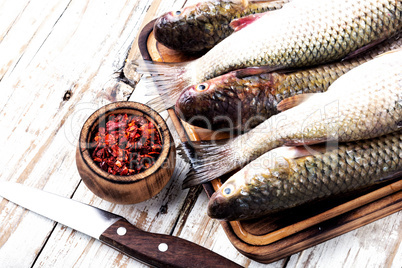 Raw fish with spices