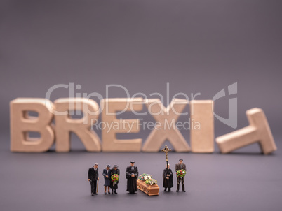 Brexit - Miniatur Beerdigung