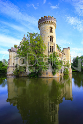 La Mothe Chandeniers, fairytale ruin of a french castle
