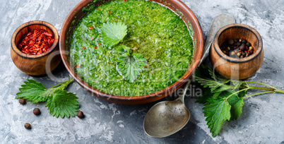 Stringing nettle soup