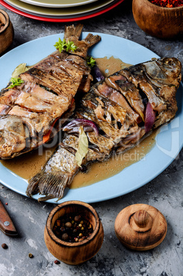 Grilled fish with lime