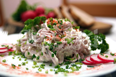 Wurstsalat mit Mayonnaise