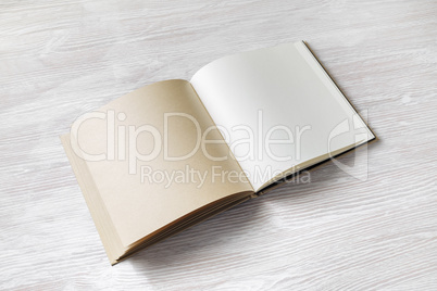 Book, brochure or notebook