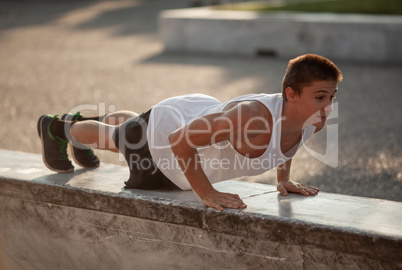 Press-ups on fresh air