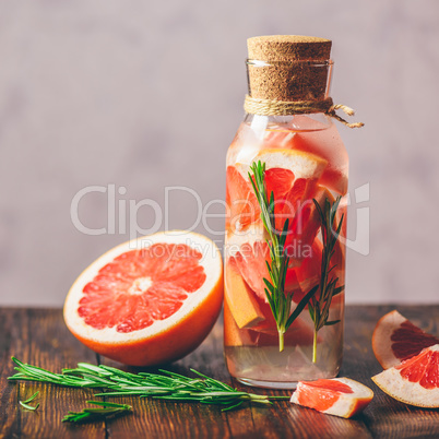 Detox Water with Grapefruit and Rosemary.