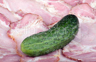 cucumber on ham meat