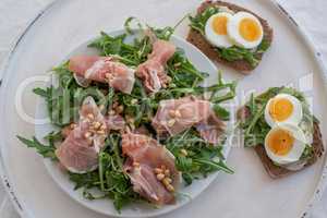 Antipasti Brot mit Prosciutto