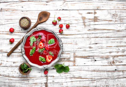 Summer strawberry soup