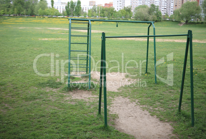 horizontal bar in city park