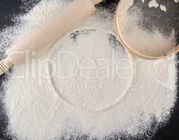 sprinkled white flour, round imprint from sieve