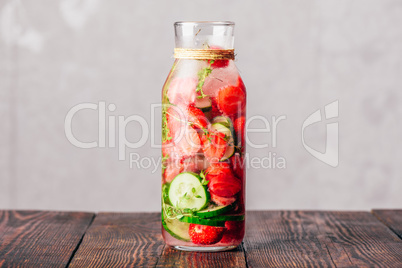 Detox Water with Strawberry, Cucumber and Thyme.