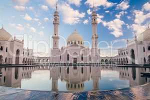 Beautiful White Mosque with Reflection.