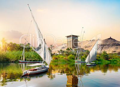 River Nile and boats