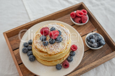 Pancakes mit Beeren