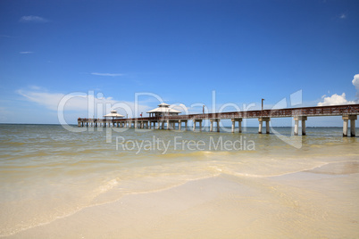 Boardwalk of the Fort Myers Pier on Fort Myers Beach