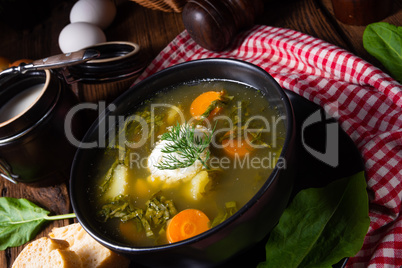 Rustikal Sorrel soup with potatoes and cream
