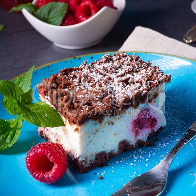 cheesecake with raspberries mascarpone and chocolate