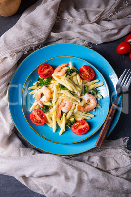 strozzapreti pasta with spinach and shrimp